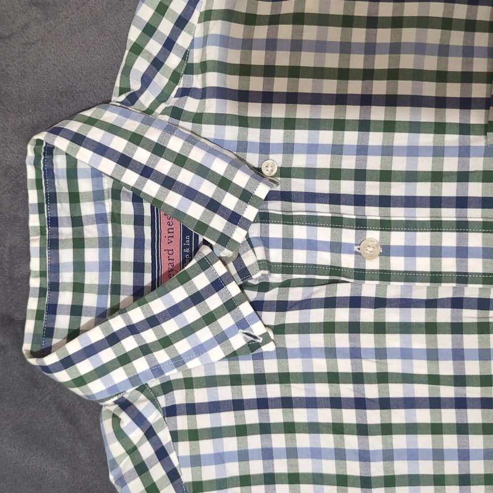 NWOT Vineyard Vines Murray Shirt, Size Medium
